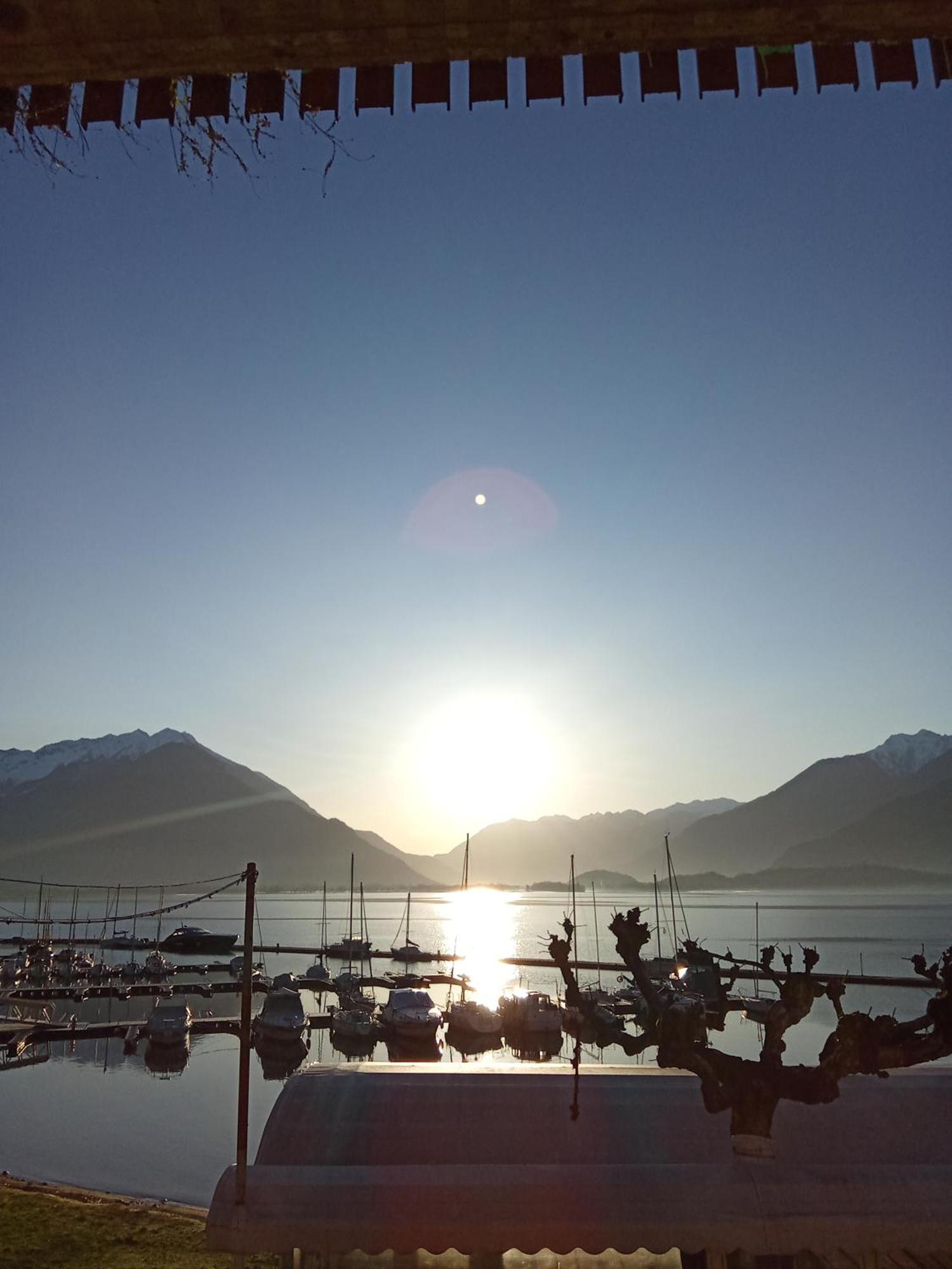 Locanda Dei Pescatori Domaso Bagian luar foto